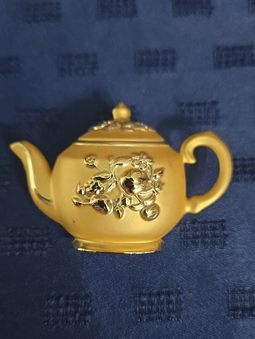 Brooch Gold Floral Teapot